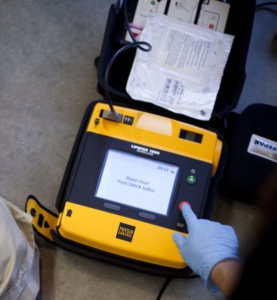 Lifepak 1000 AED Semi Automatic
